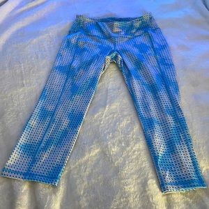 Blue and white tie dye leggings 3/4 legs